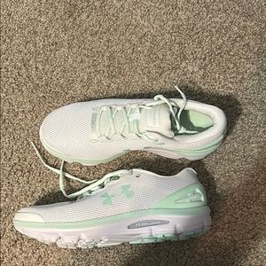 New worn UnderArmor running shoes